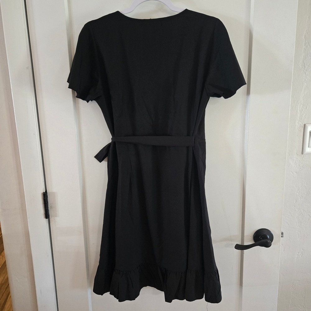 UVN Dress Womens M Black Short Sleeve Ruffle Wrap Mini Dress V-Neck NWT - Picture 4 of 8